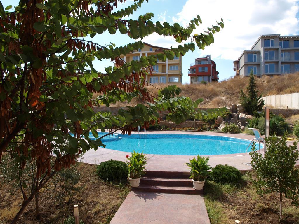 Apartments In Villa Rouge Sozopol Bagian luar foto