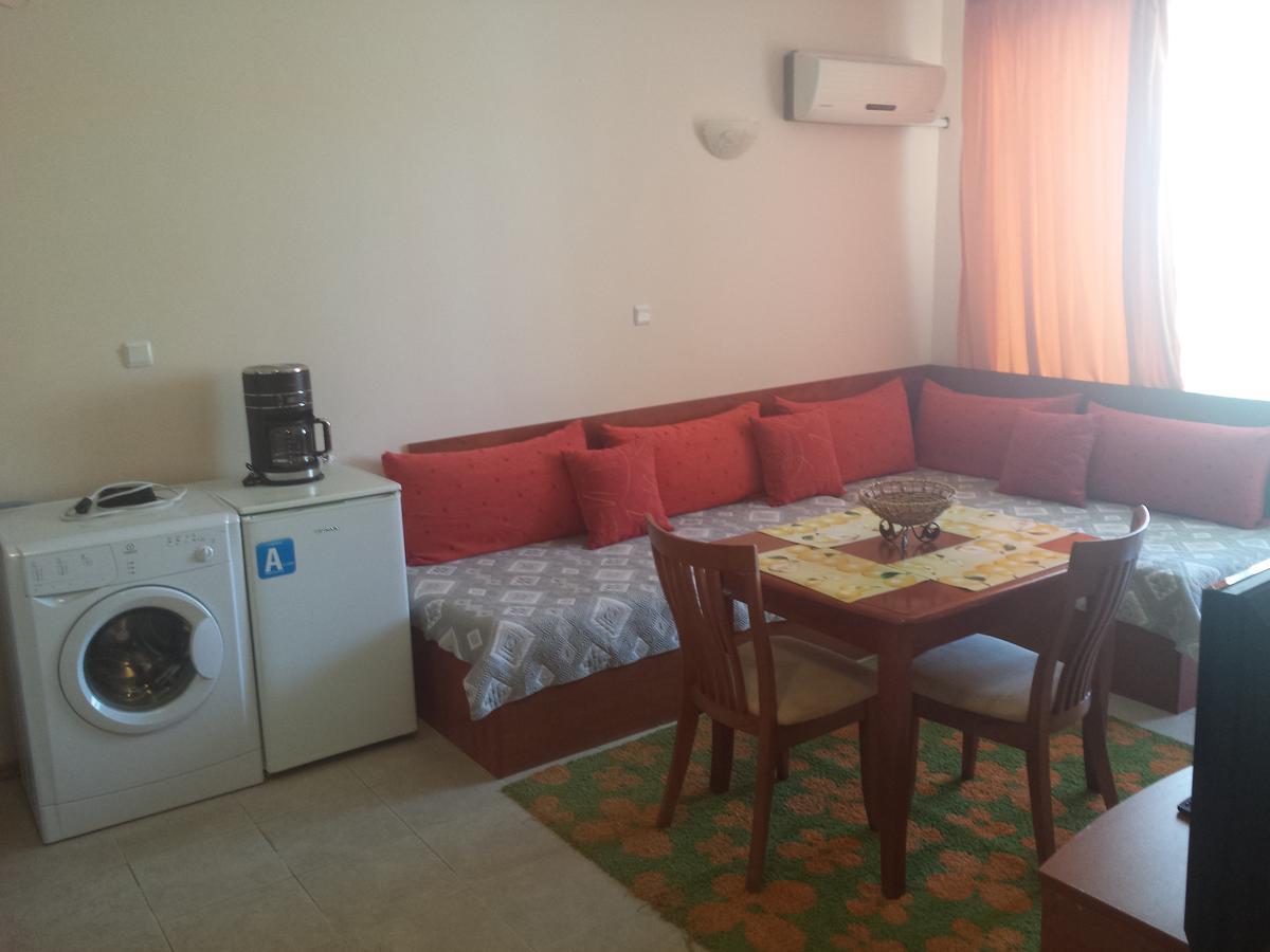 Apartments In Villa Rouge Sozopol Bagian luar foto